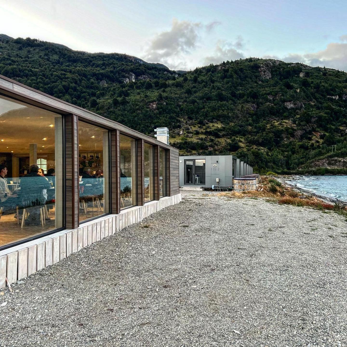 Chelenko Lodge Puerto Tranquilo Exterior photo